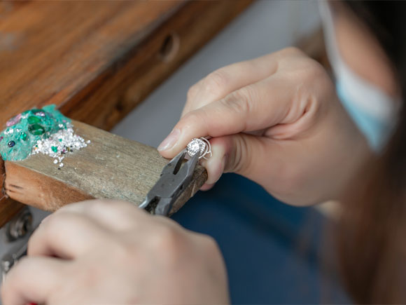 stone setting