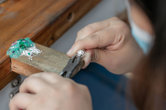 stone setting